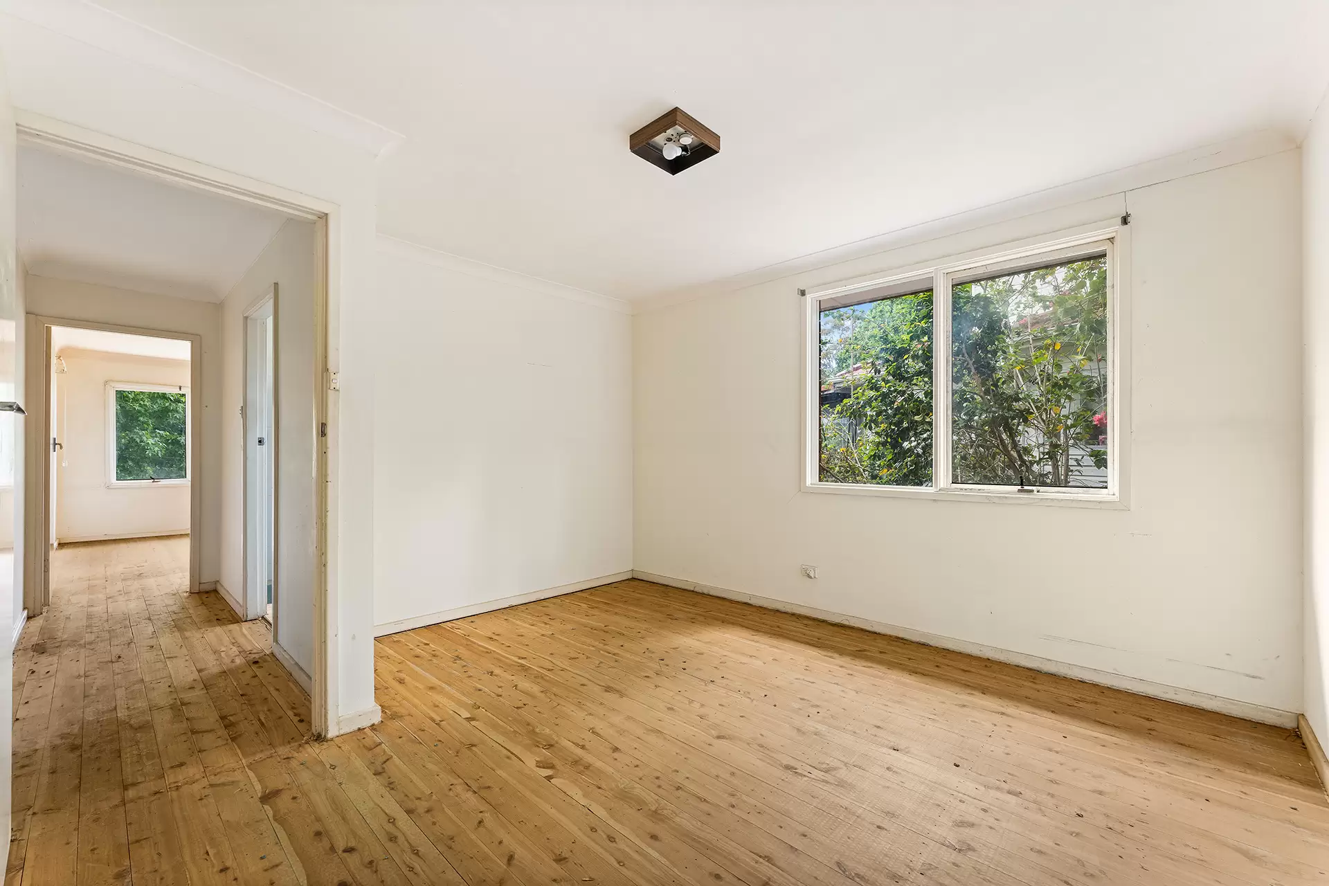 56 Stephen Drive, Woonona Sold by Laurence Morgan Real Estate - image 8