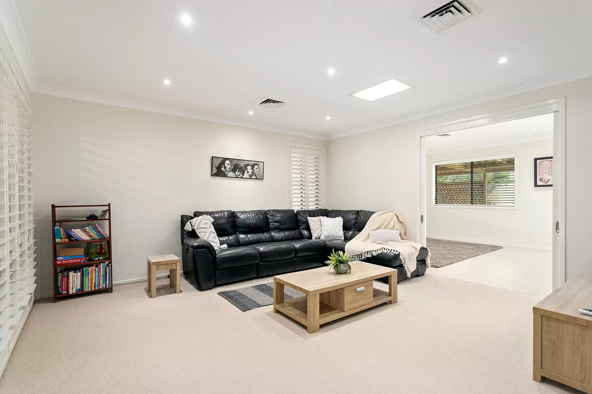22 Collaery Road, Russell Vale Sold by Laurence Morgan Real Estate - image 2