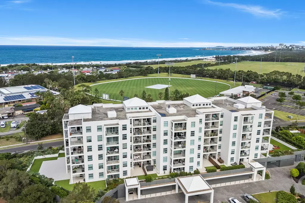 C102/5 Grand Court, Fairy Meadow Sold by Laurence Morgan Real Estate