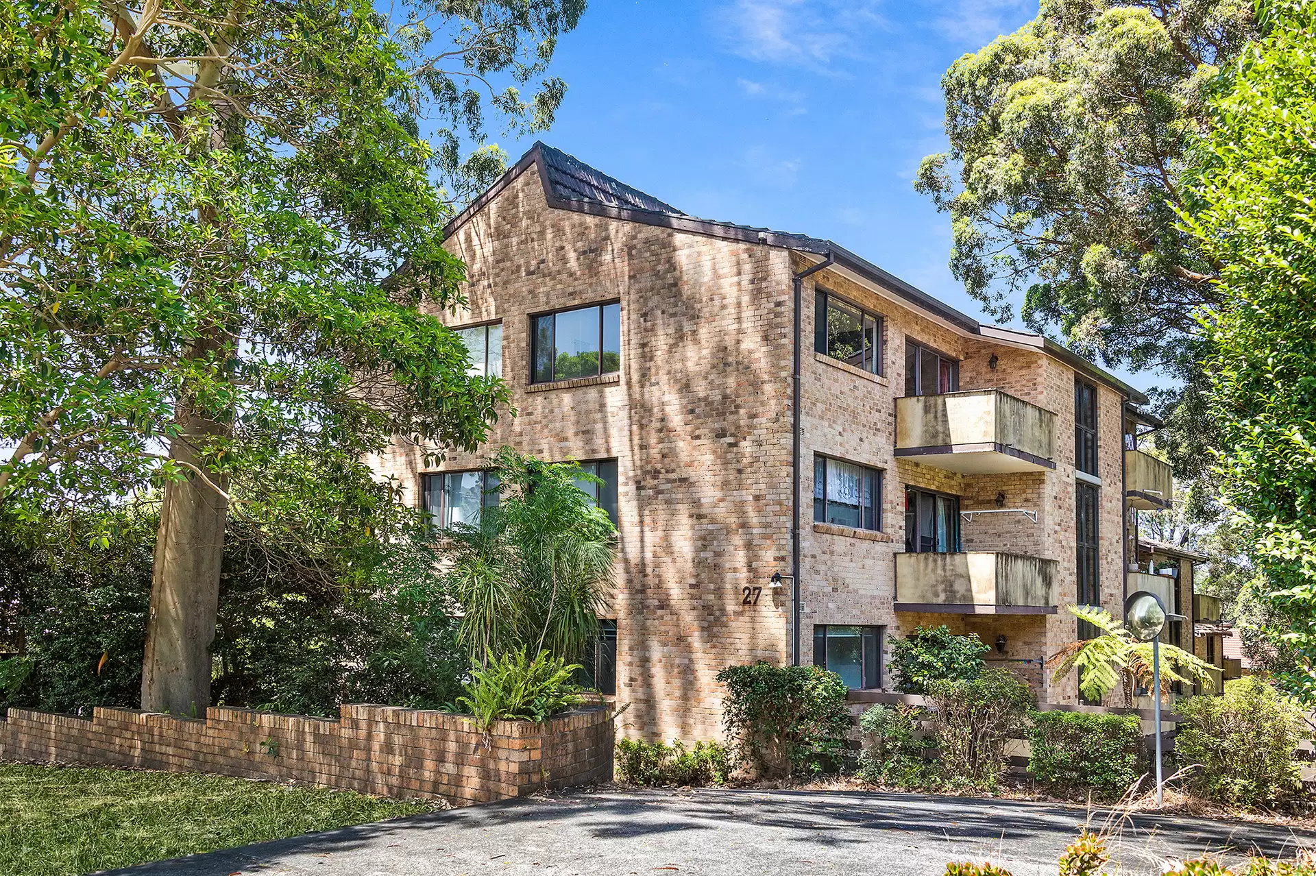 14/27 Mangerton Road, Wollongong Sold by Laurence Morgan Real Estate - image 1