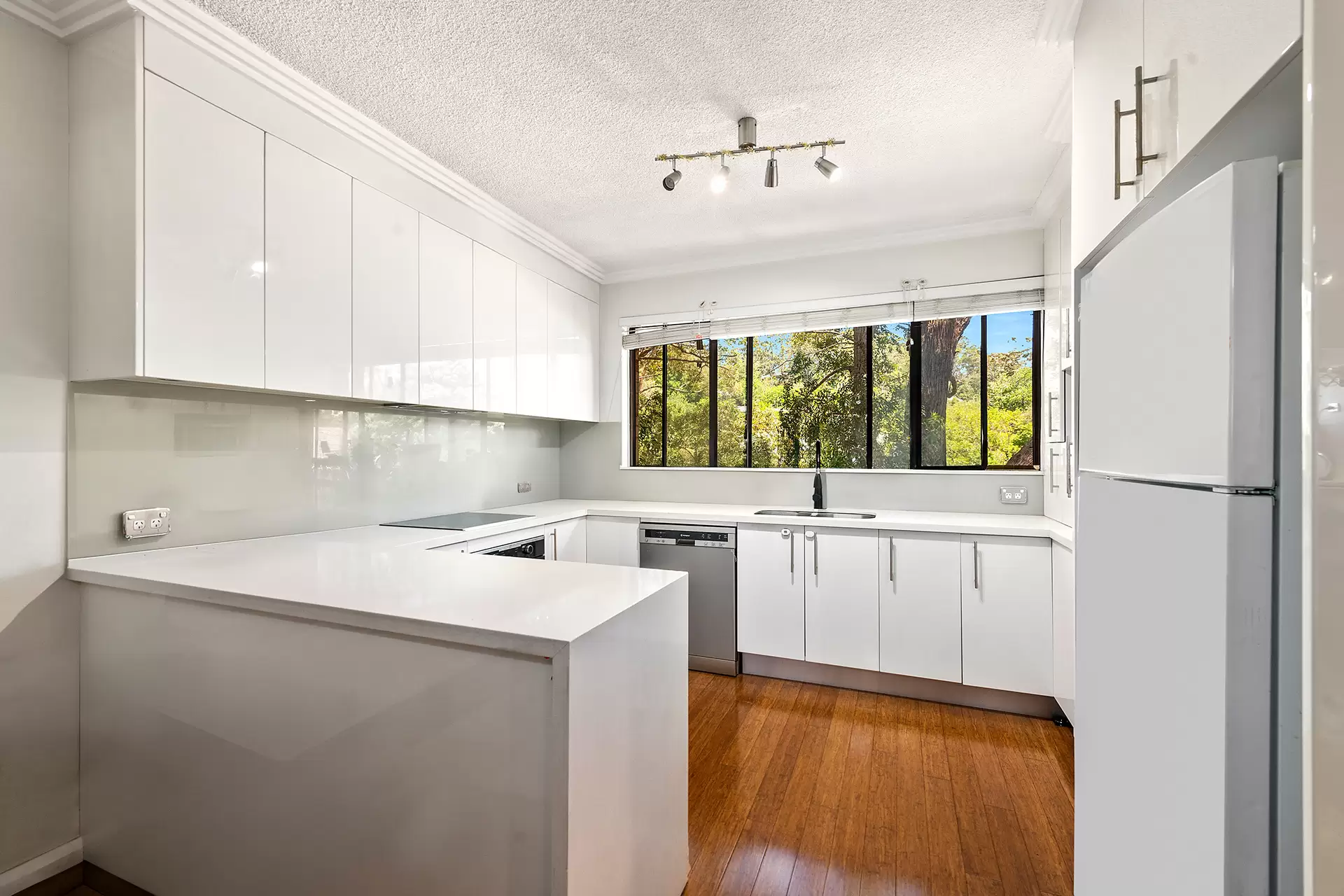 14/27 Mangerton Road, Wollongong Sold by Laurence Morgan Real Estate - image 3