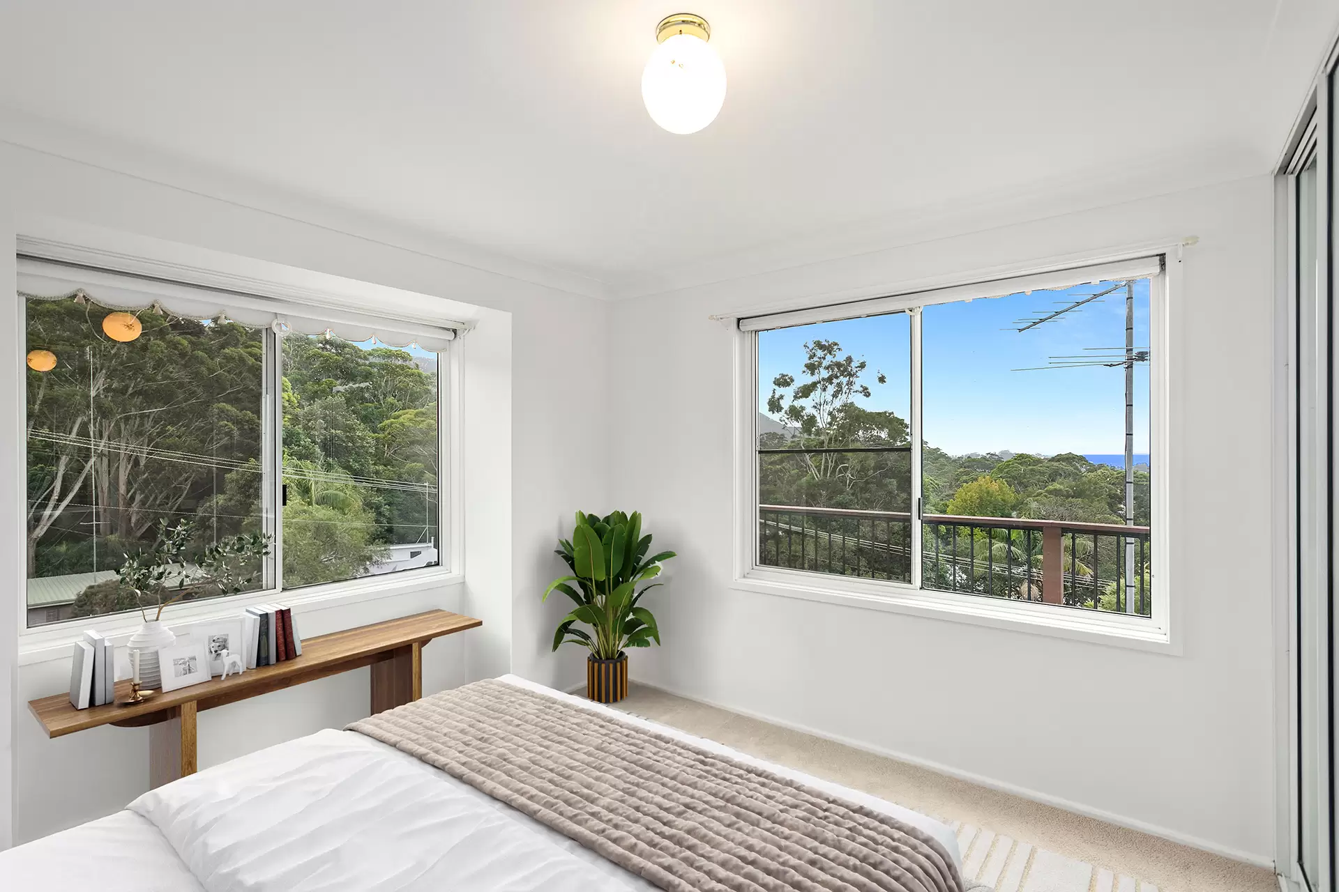 14 Sandhurst Street, Bulli For Sale by Laurence Morgan Real Estate - image 13