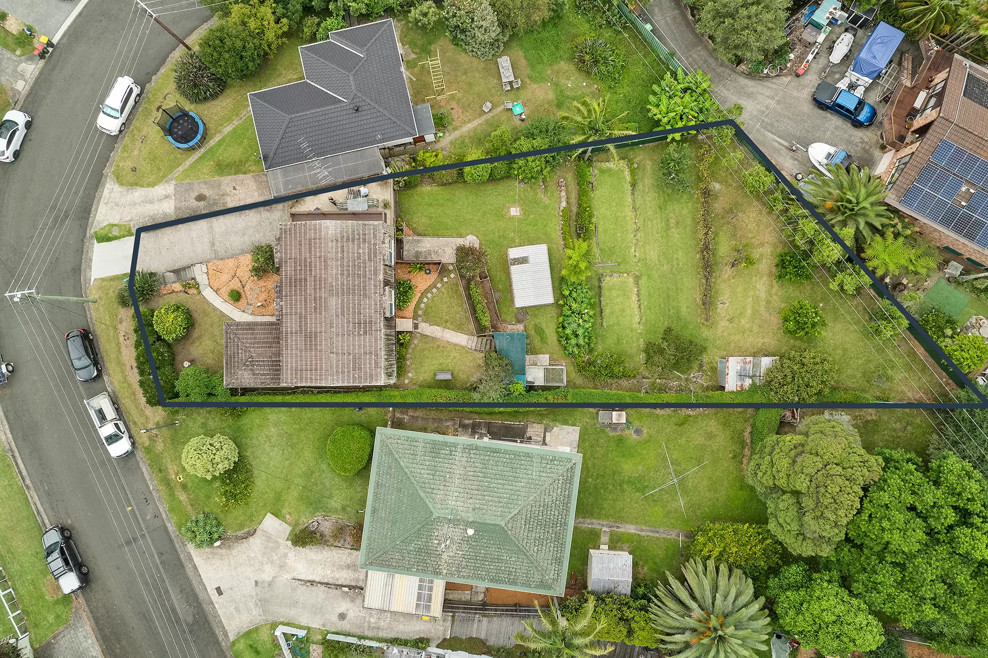14 Sandhurst Street, Bulli For Sale by Laurence Morgan Real Estate - image 3
