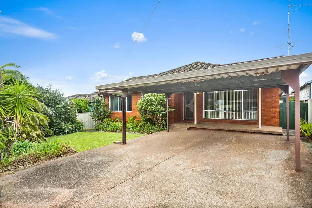 23 Wentworth Street, Oak Flats Sold by Laurence Morgan Real Estate