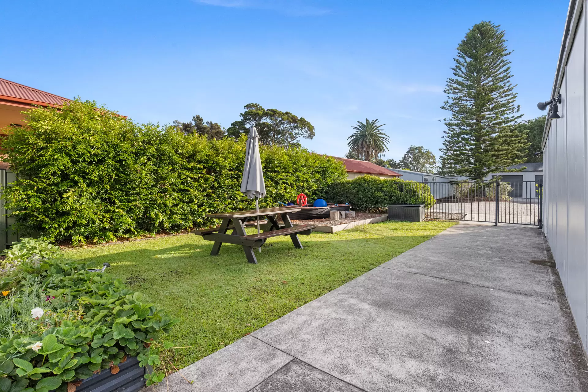 42 Baan Baan Street, Dapto Sold by Laurence Morgan Real Estate - image 10