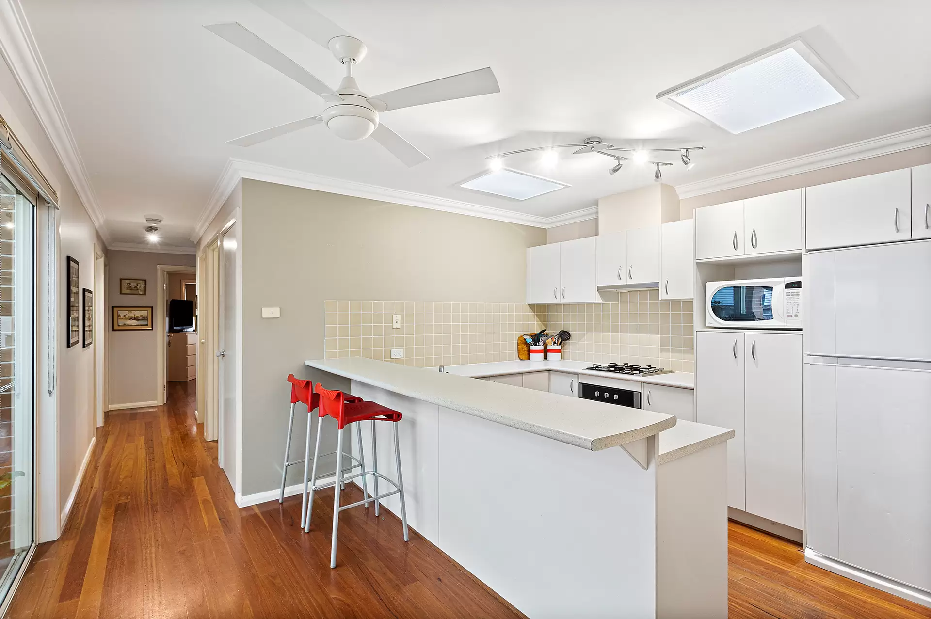 15 Watergum Way, Woonona Sold by Laurence Morgan Real Estate - image 3