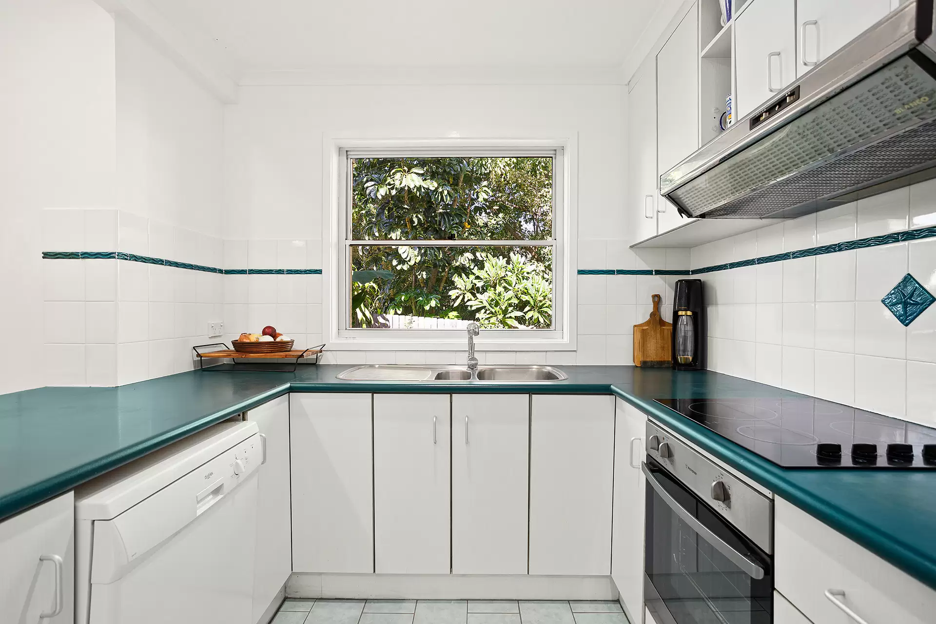 4/24 Cochrane Road, Thirroul Sold by Laurence Morgan Real Estate - image 4