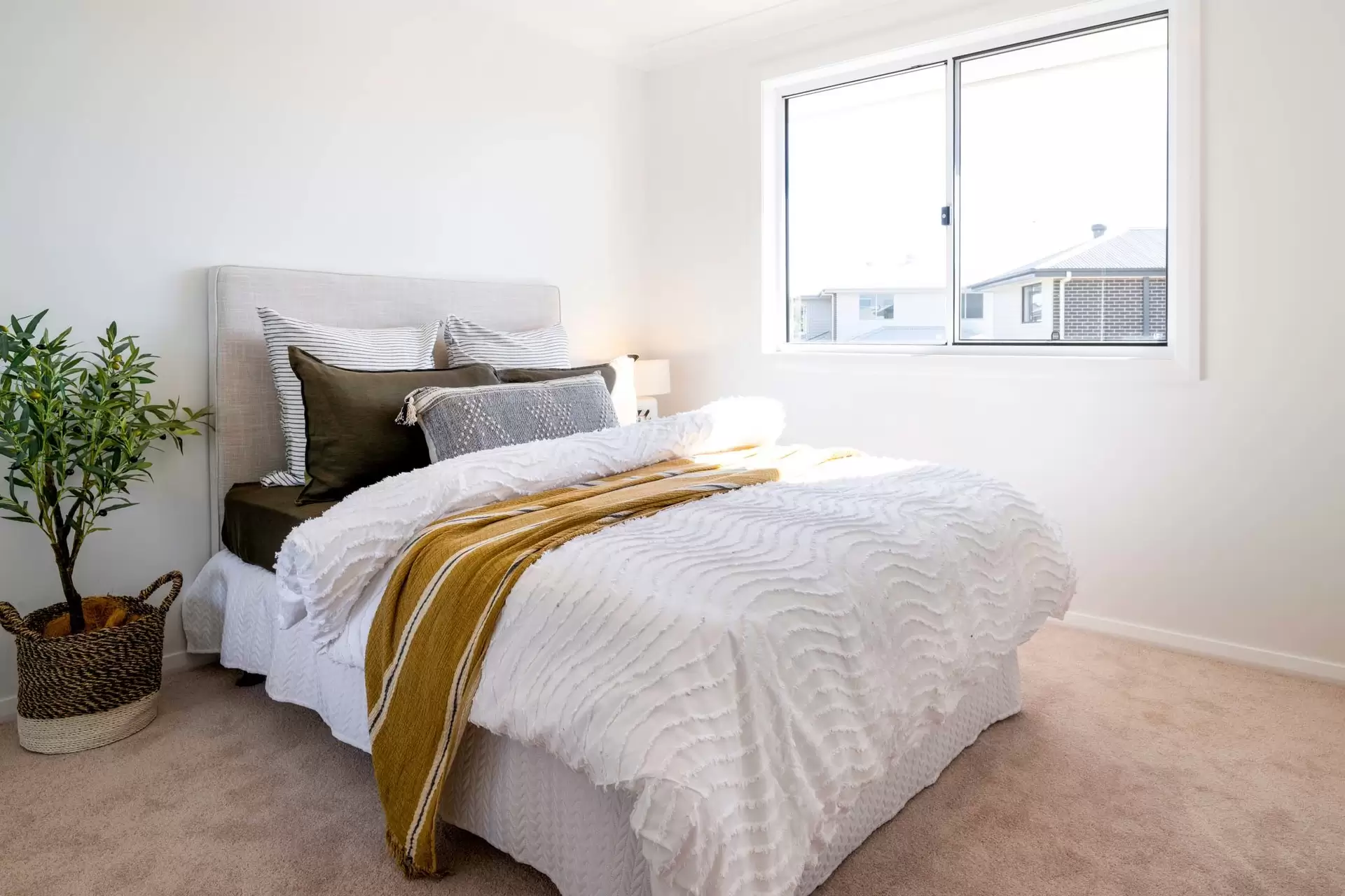 13 Fettler Street, Calderwood For Sale by Laurence Morgan Real Estate - image 5