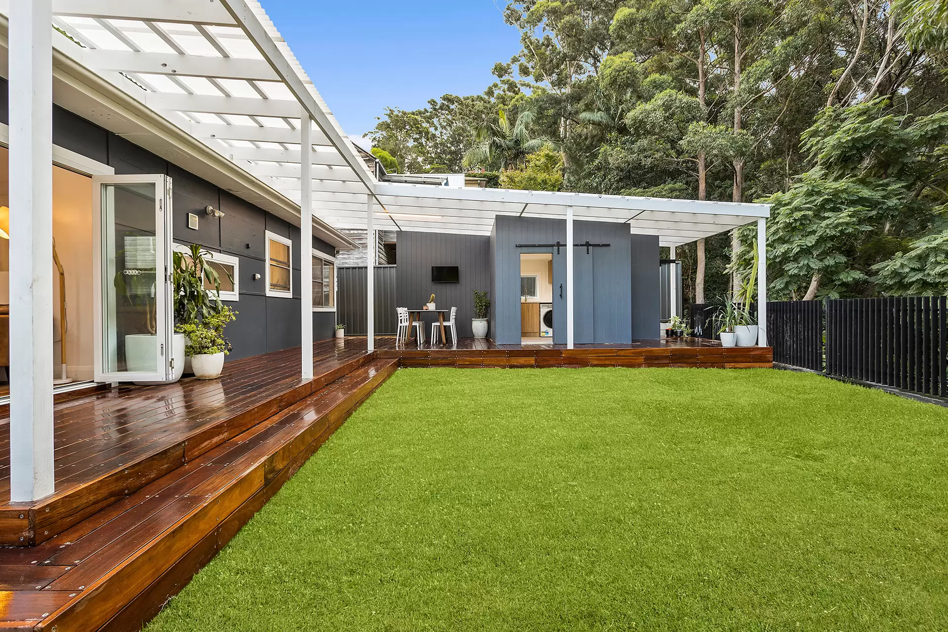 14 Hill Street, Austinmer Sold by Laurence Morgan Real Estate - image 2