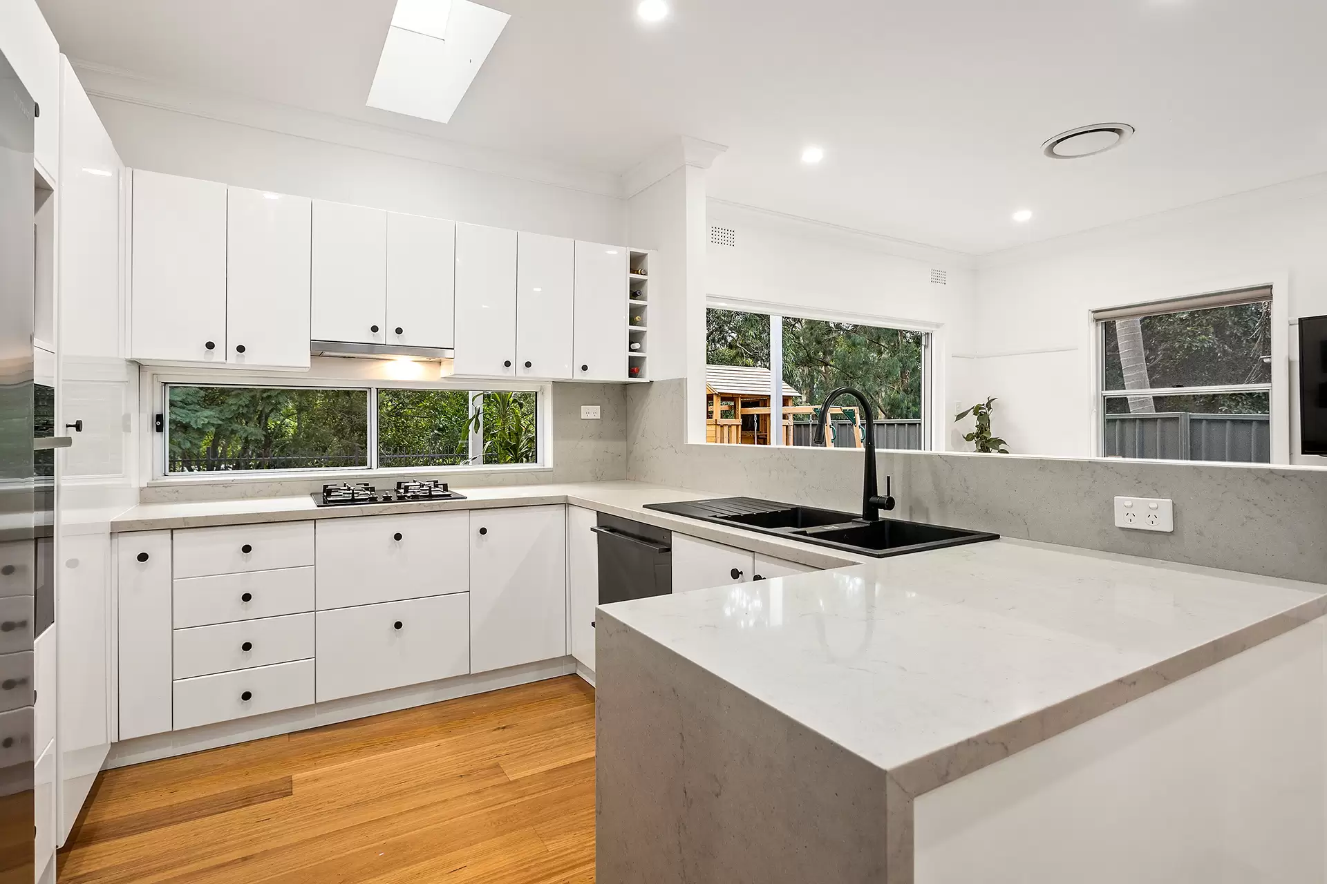 14 Hill Street, Austinmer Sold by Laurence Morgan Real Estate - image 7