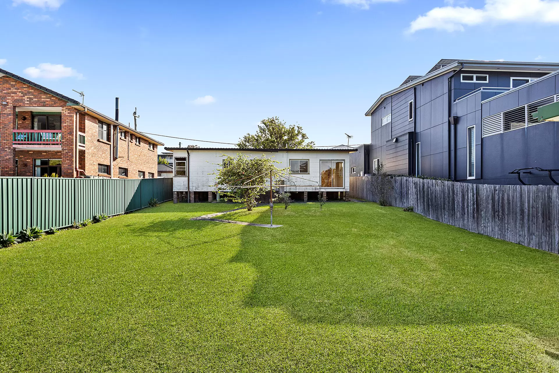 11 Beach Street, Bulli Sold by Laurence Morgan Real Estate - image 3