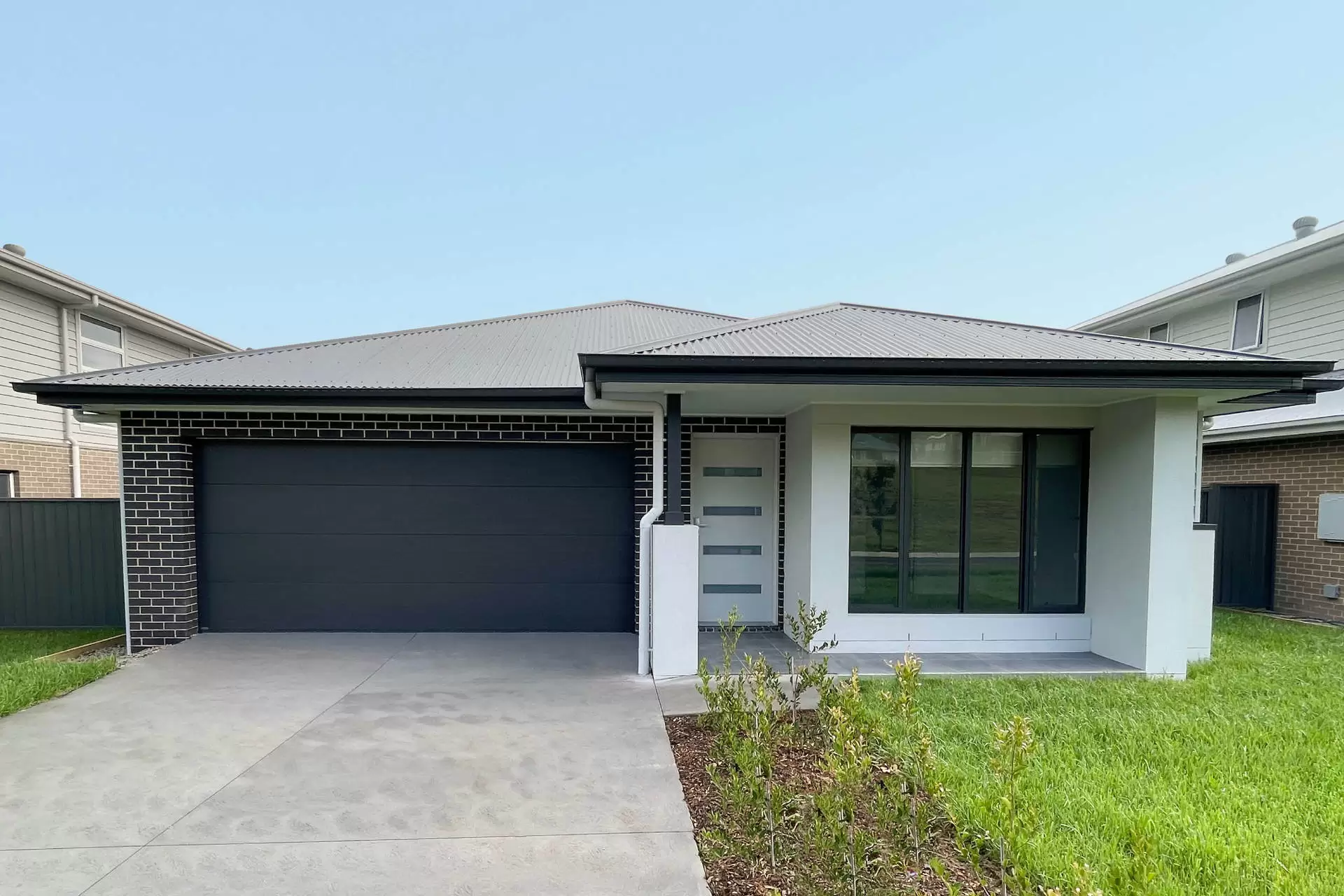 52 Holroyd Street