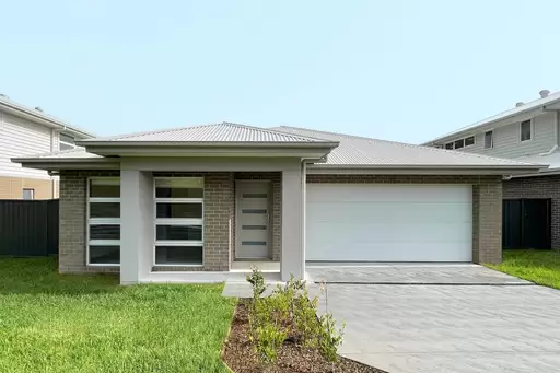 48 Holroyd Street, Albion Park For Sale by Laurence Morgan Real Estate
