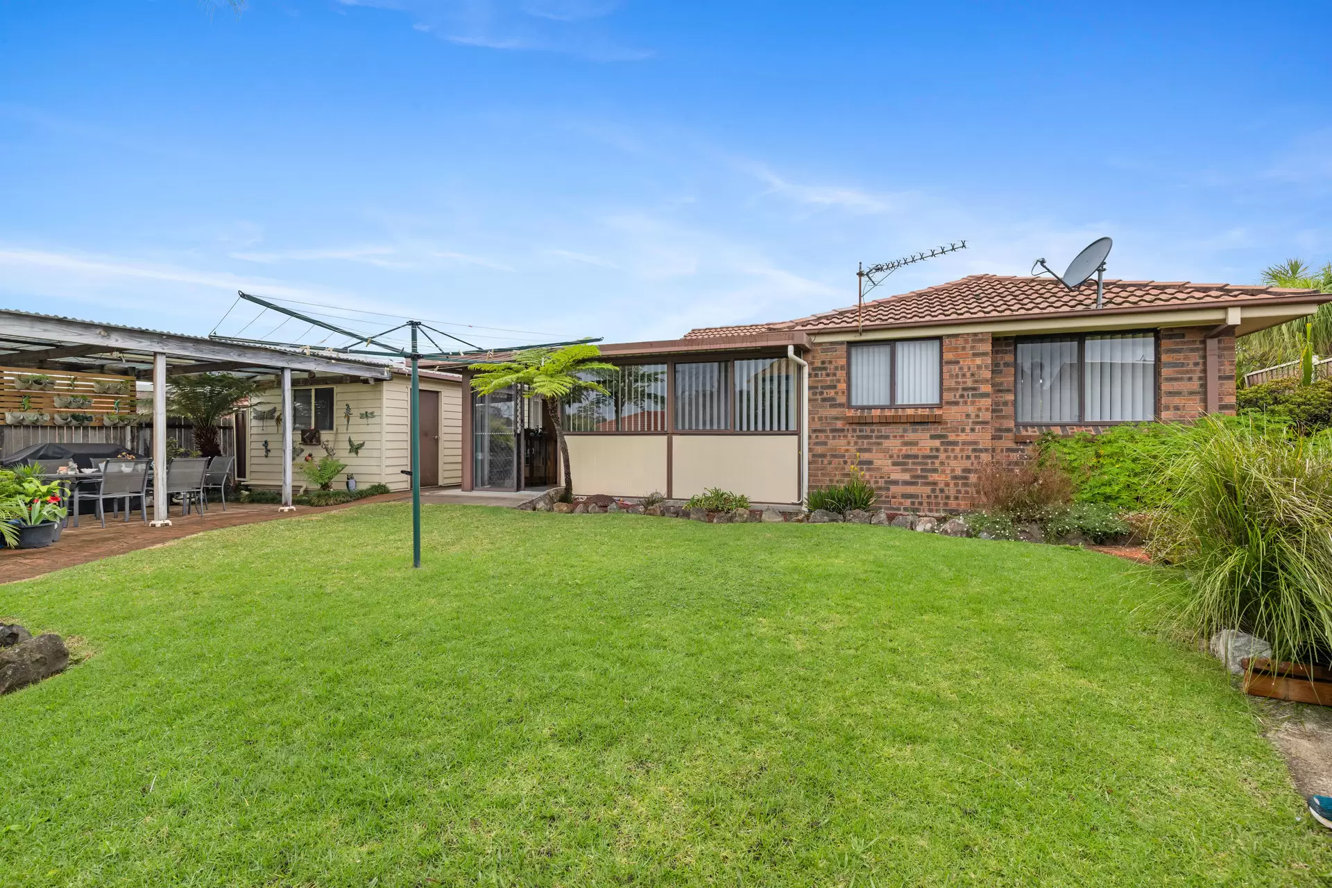 16 Jilba Place, Oak Flats Sold by Laurence Morgan Real Estate - image 13