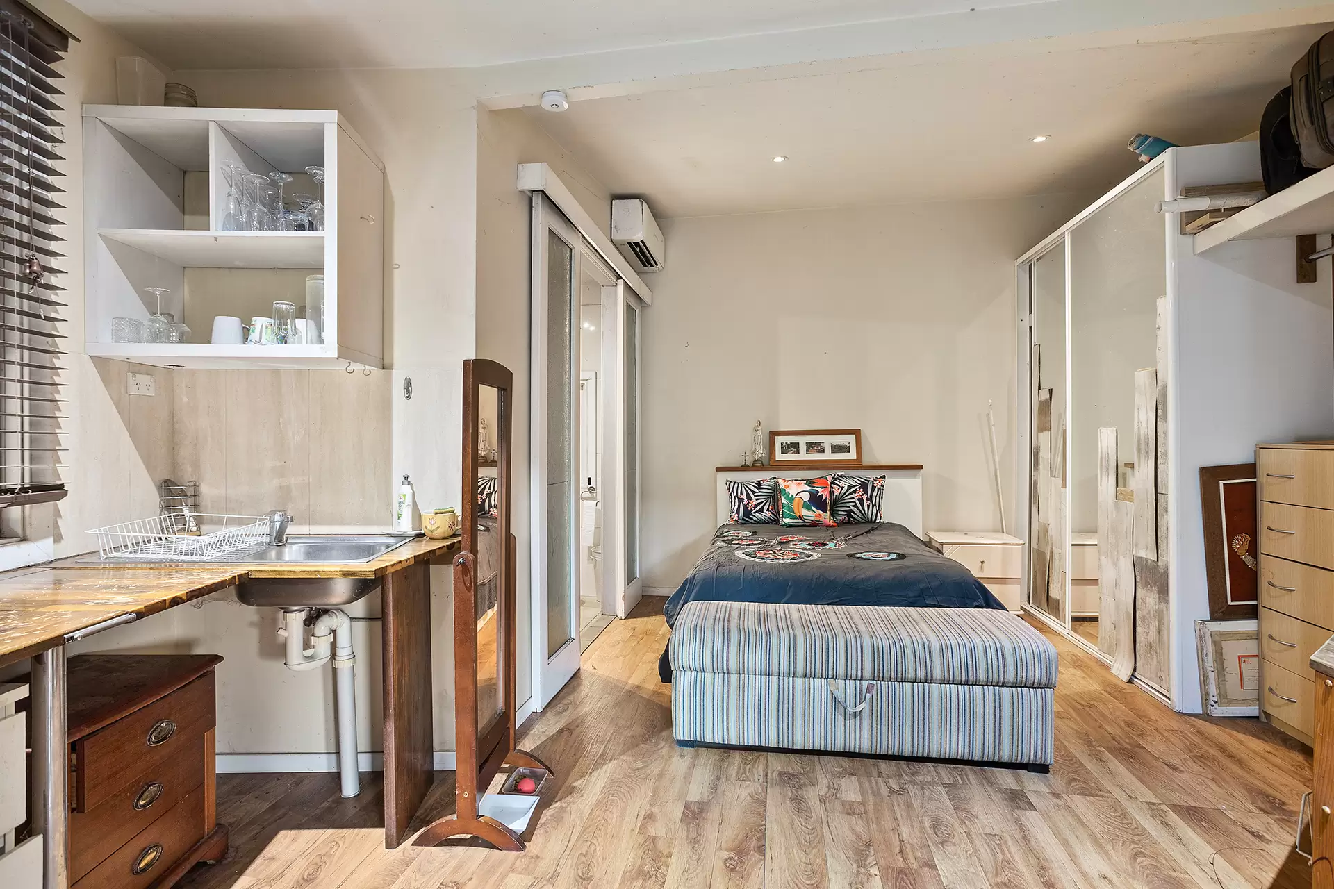 12 Railway Street, Bulli For Sale by Laurence Morgan Real Estate - image 9
