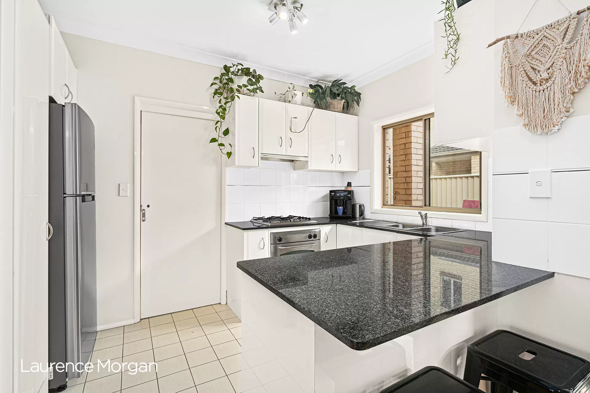 17/42 Carters Lane, Fairy Meadow Sold by Laurence Morgan Real Estate - image 2